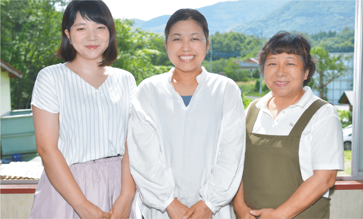 尾瀬食品のスタッフ
